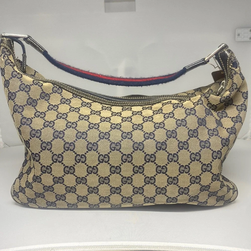 SOLD!!!!!!Gucci bag - Picture 1 of 1